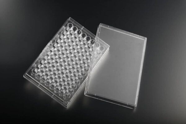 Clear solid 96 well plates tissue culture