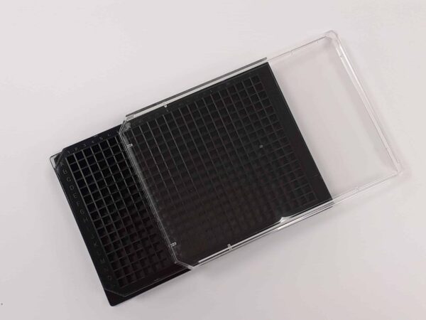 Tissue culture treated black transparent bottom 384 well plate with lid